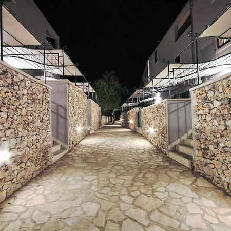 Apartments Kala Mendula 苏提万 外观 照片