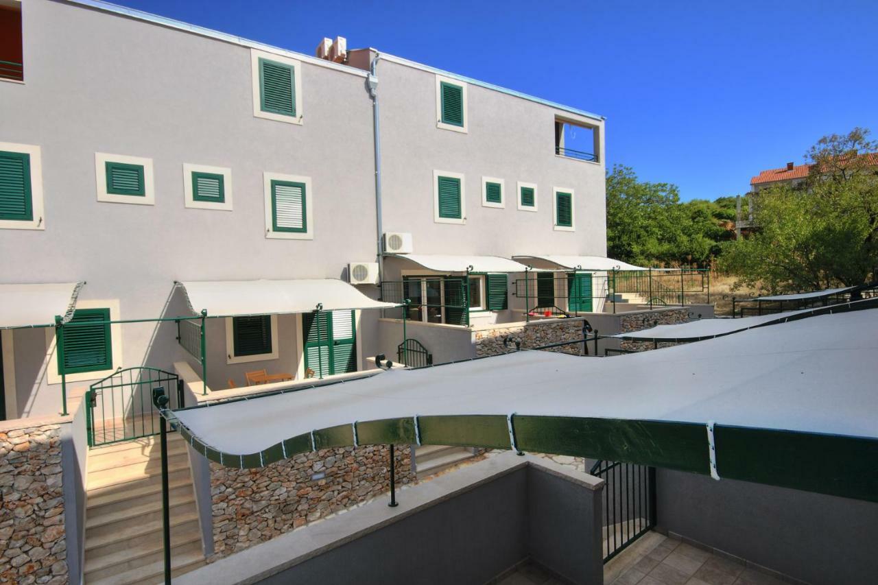 Apartments Kala Mendula 苏提万 外观 照片